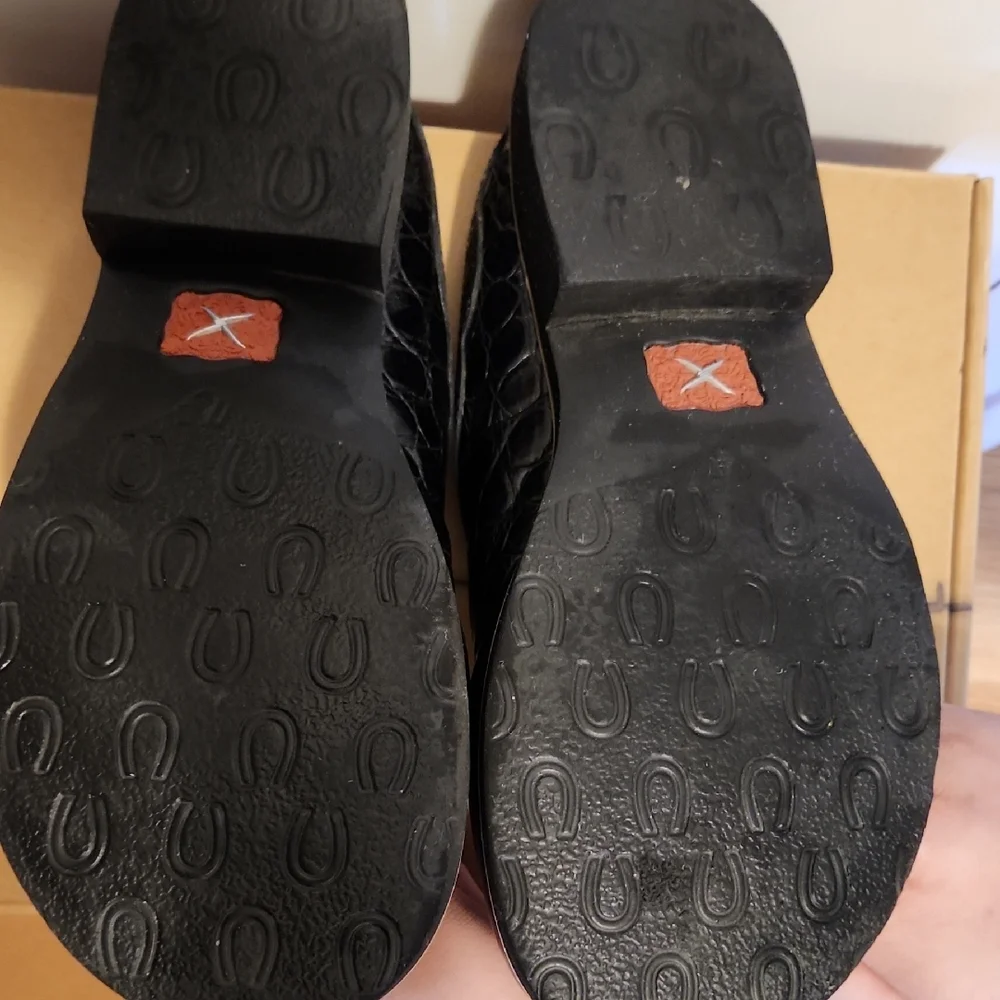 Twisted X Black CROC Embossed Mules - Picture 4 of 8